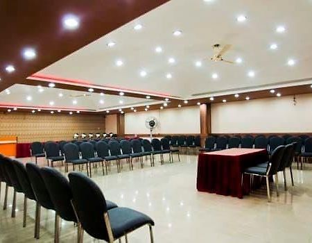 Didi Hotel Lucknow Exterior foto